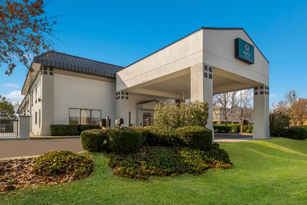 Quality Inn and Suites Aiken, SC 2/30