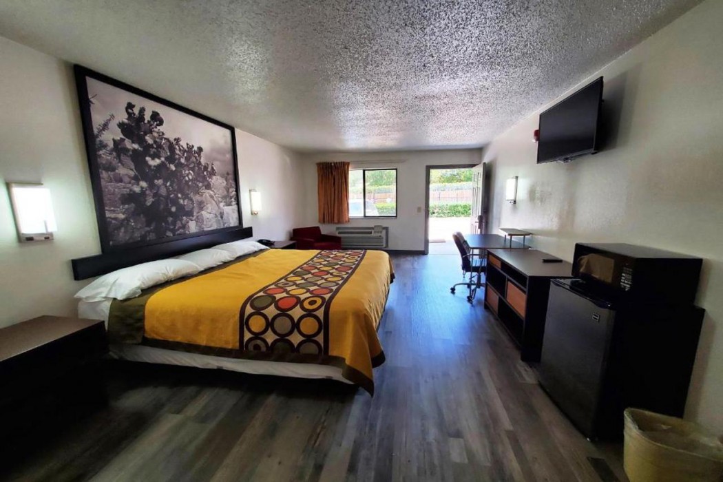 Highland Inn 13/22