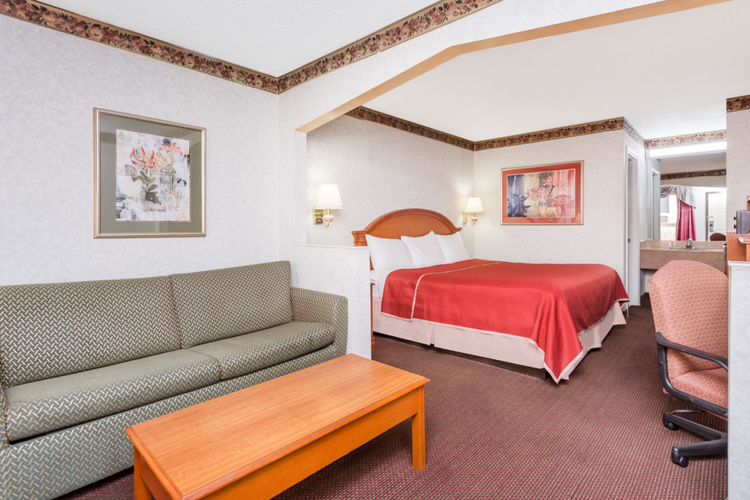Travelodge By Wyndham Chattanooga/Hamilton Place 7/11