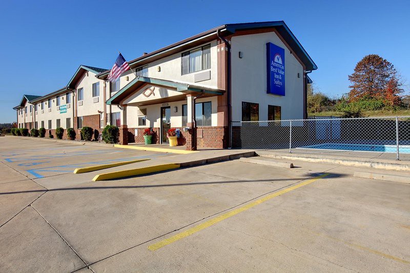 Americas Best Value Inn and Suites-Cassville/Roaring River 5/42