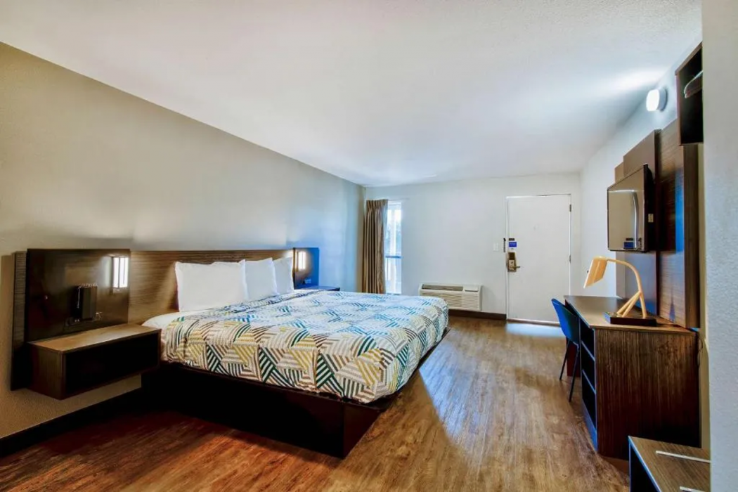 Motel6 Fort Worth, TX - White Settlement 8/41