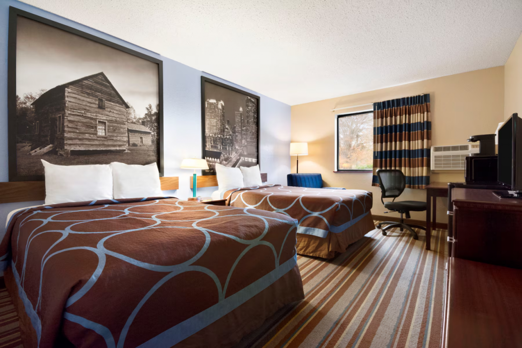 Super 8 By Wyndham Charlotte University 9/18
