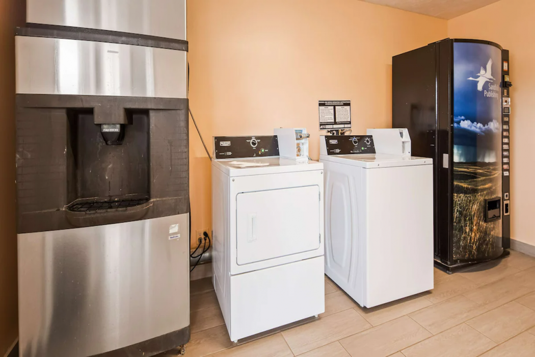 Stay Inn by OYO Near I 80 Lincoln West 17/32