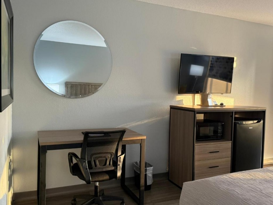 Quality Inn Crestview I-10 Eglin AFB Area 17/23