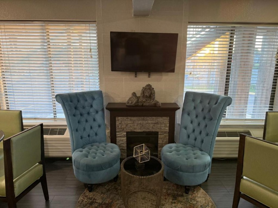 Quality Inn Crestview I-10 Eglin AFB Area 12/23
