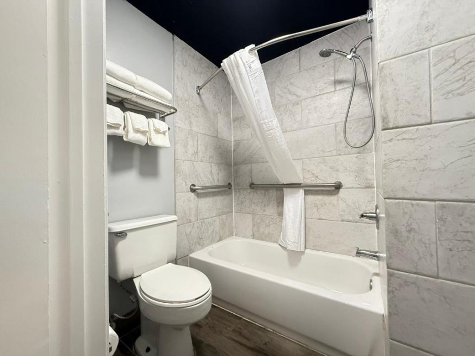 Quality Inn Crestview I-10 Eglin AFB Area 20/23