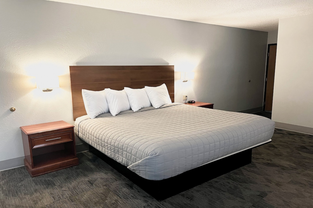 Lincoln Hotel 15/56