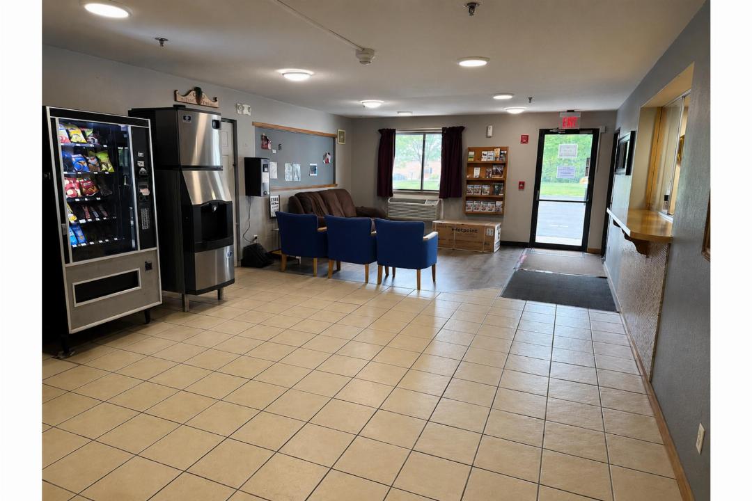 Coldwater Inn & Suites near I 69 10/59