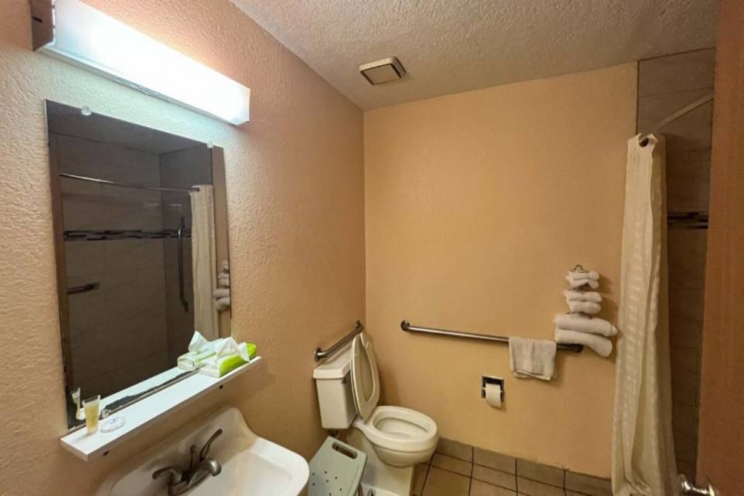Motel6 Deming, NM 6/39
