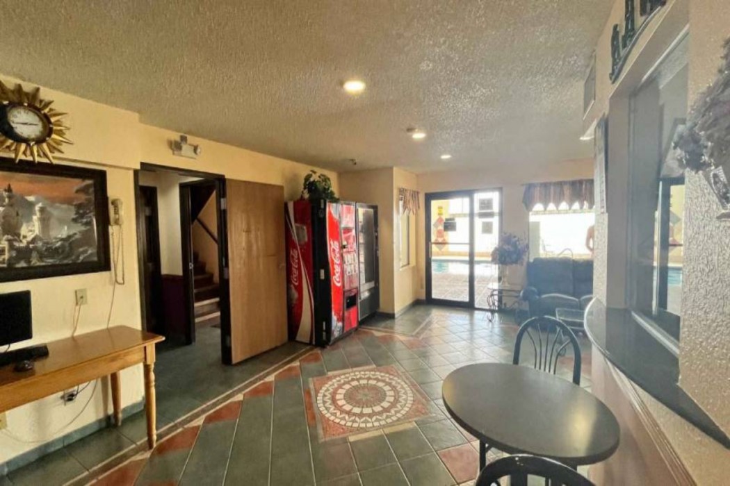 Lobby at Motel6 Deming, NM, DEMING - NM