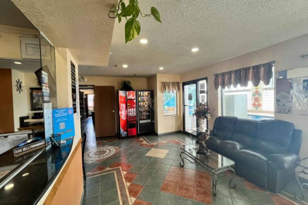Lobby at Motel6 Deming, NM, DEMING - NM