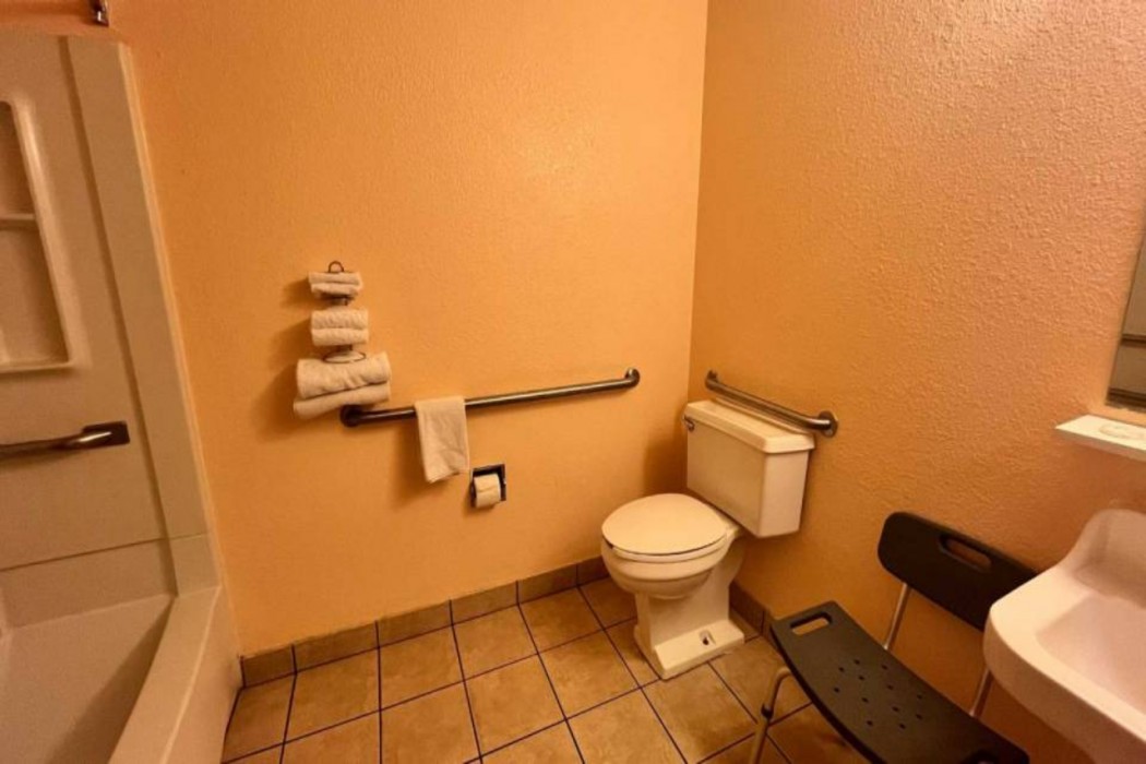 Motel6 Deming, NM 12/39