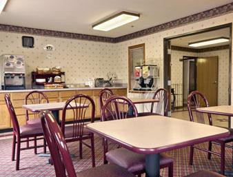 Super 8 Heath Newark 17/25