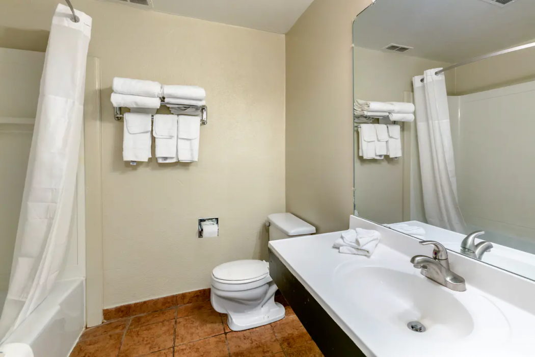 Quality Inn Rawlins I-80 13/34