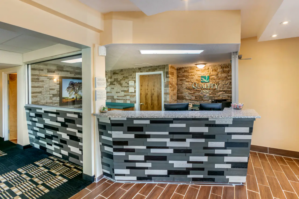 Quality Inn Rawlins I-80 4/34