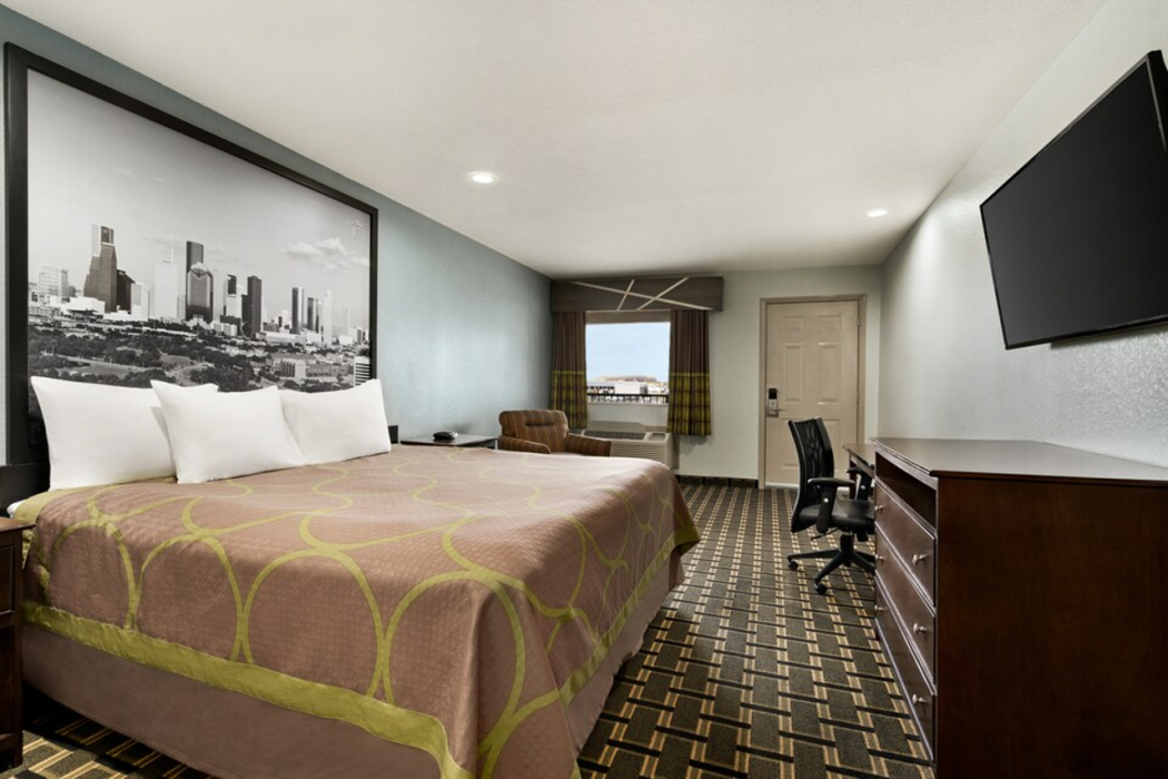 Crystal Inn Northeast Houston Downtown I-610 11/47