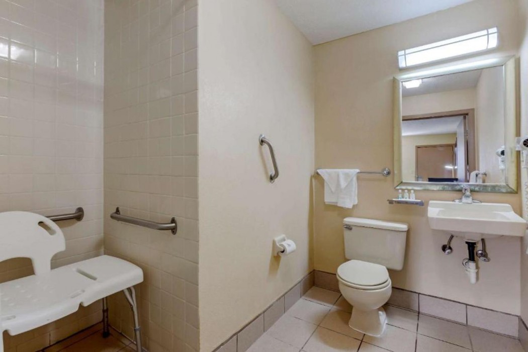 Quality Inn Columbus-East 7/23