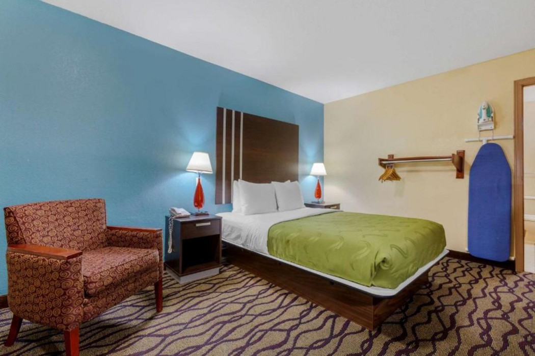 Quality Inn Columbus-East 14/23