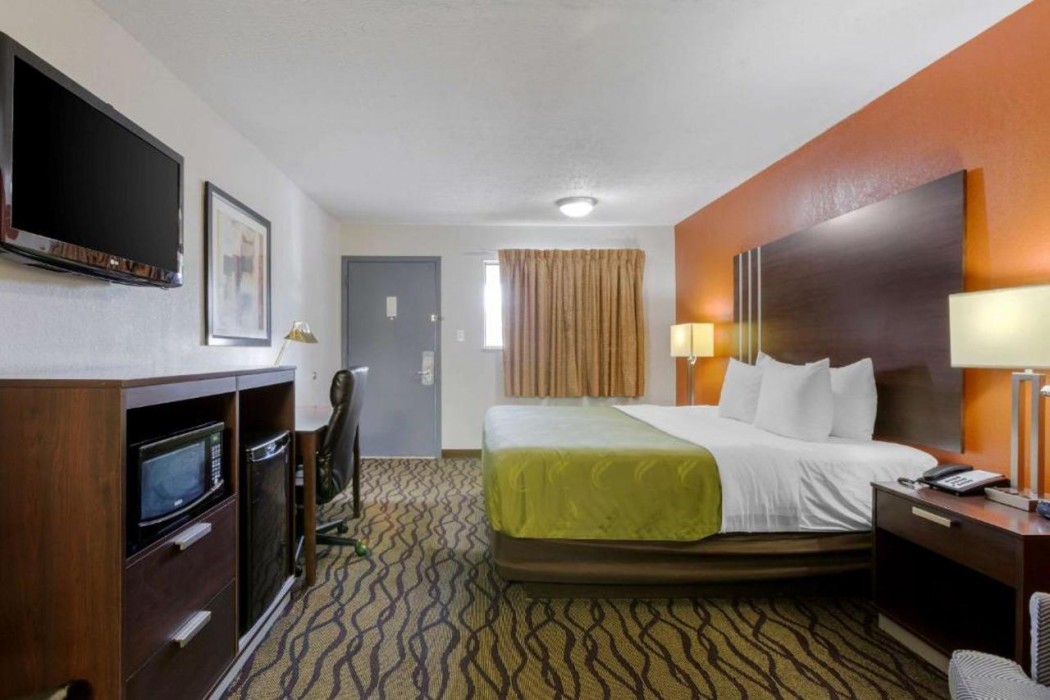 Quality Inn Columbus-East 15/23