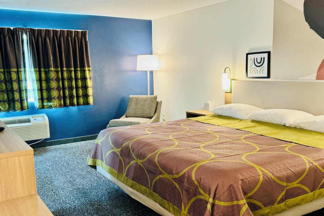 Spark by Hilton Springfield Eugene 20/28