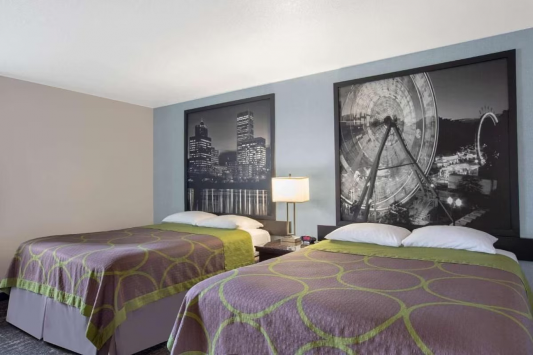 Spark by Hilton Springfield Eugene 15/28