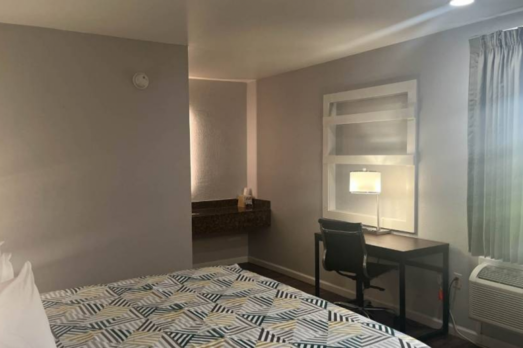 Motel6 Saint George, SC - I-95 8/11