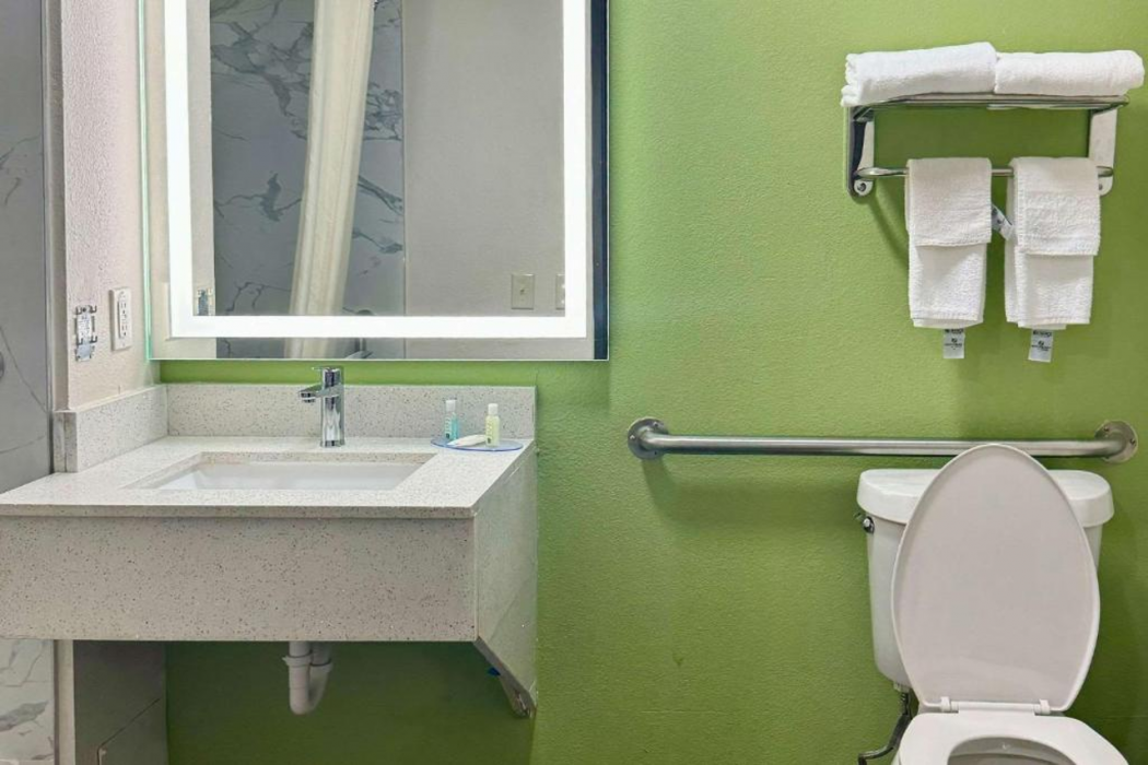 Quality Inn Sulphur - Lake Charles 12/14