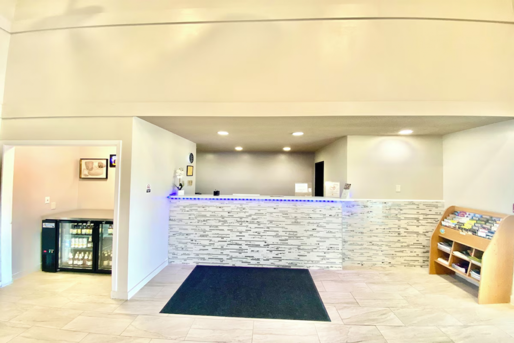Baymont by Wyndham Oshkosh Airport 6/32