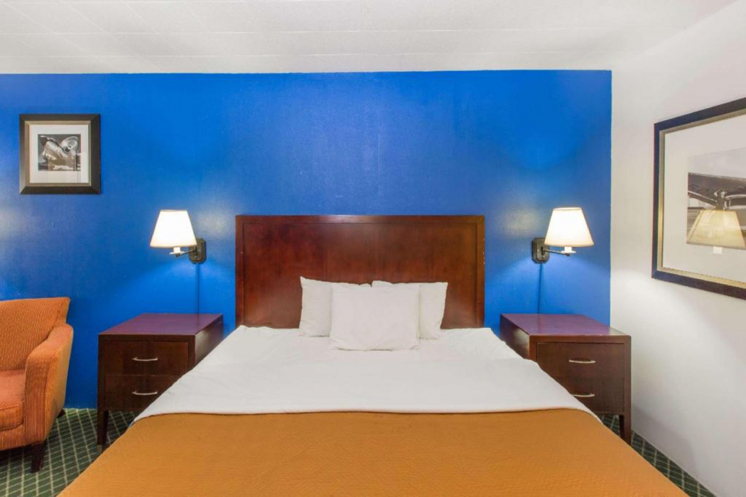 Travelodge by Wyndham Great Bend 14/32