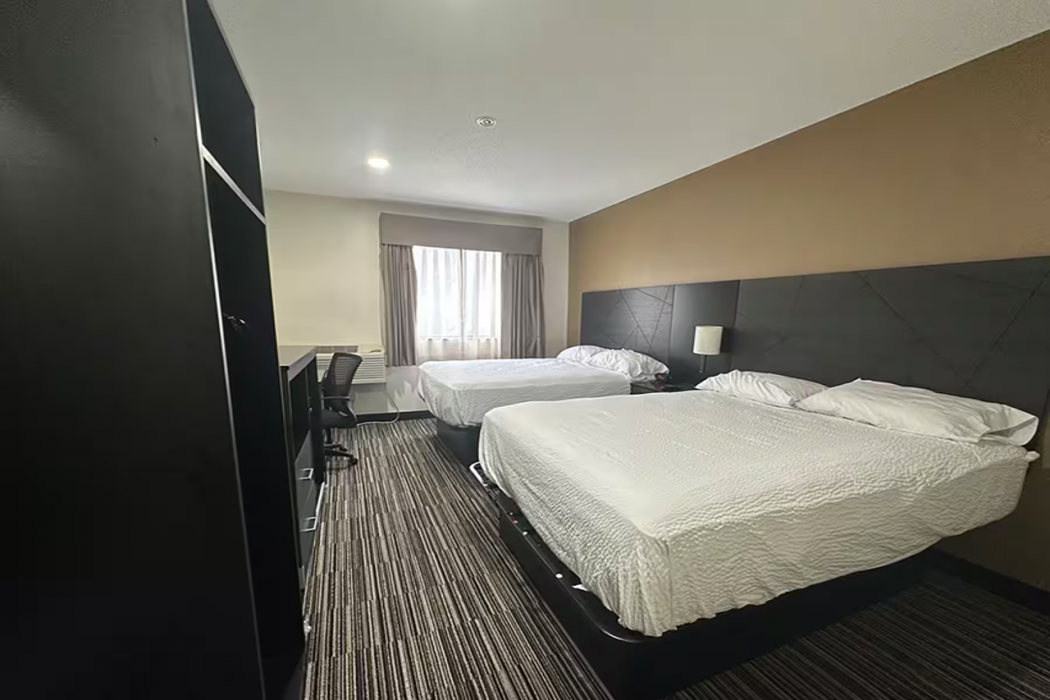 Baymont by Wyndham Bridgeton St Louis 3/8