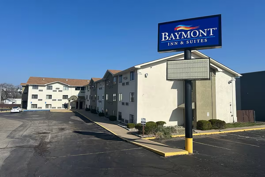 Baymont by Wyndham Bridgeton St Louis 1/8