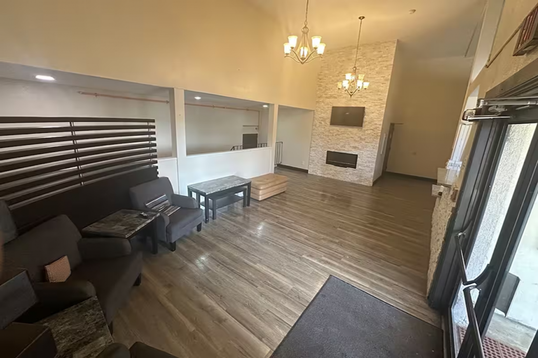 Baymont by Wyndham Bridgeton St Louis 2/8