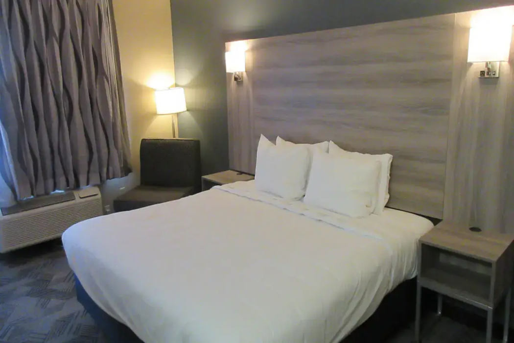 Quality Inn Fairfield, IA 7/18