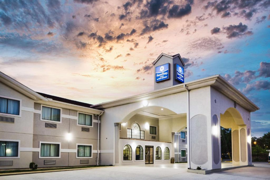 SureStay Studio by Best Western Conroe Downtown 2/26