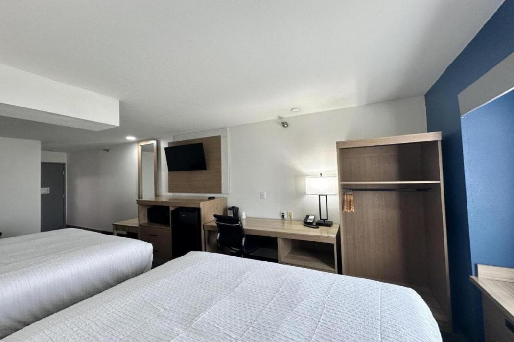 Best Western Red River Lodge Fargo ND 8/19