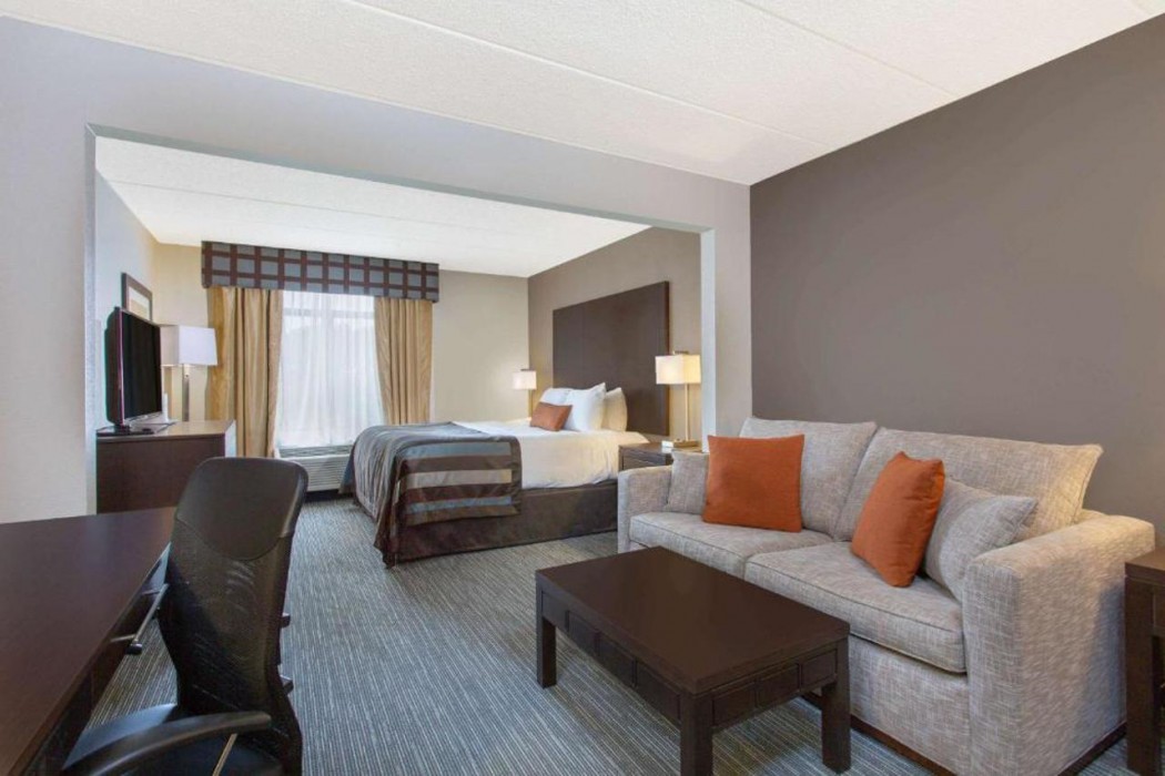 Spark by Hilton Mechanicsburg 13/50
