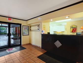 Super 8 by Wyndham Naples 7/31