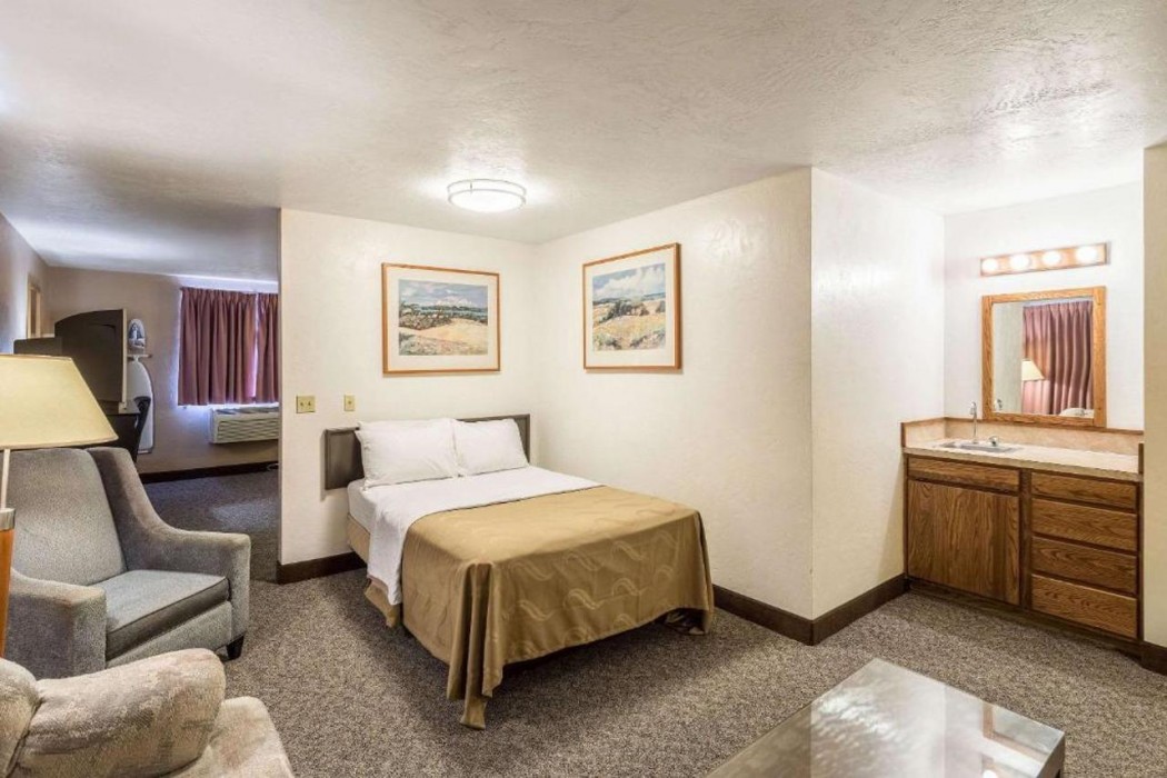 Quality Inn Moses Lake, WA 11/34