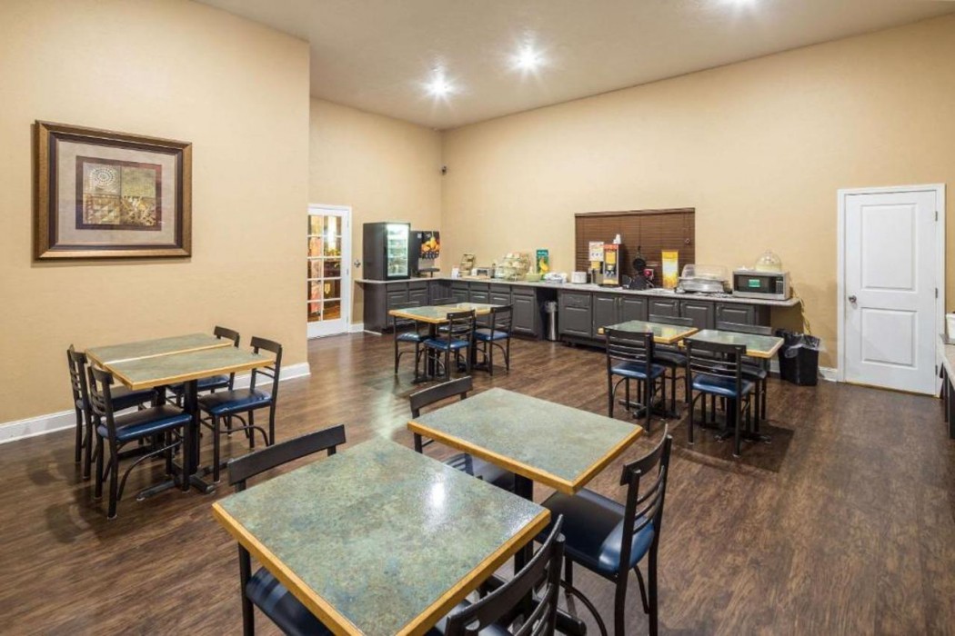 Quality Inn Moses Lake, WA 19/34