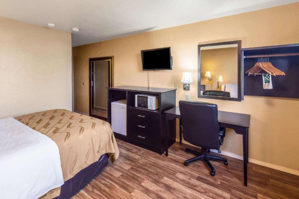 Quality Inn Moses Lake, WA 10/34