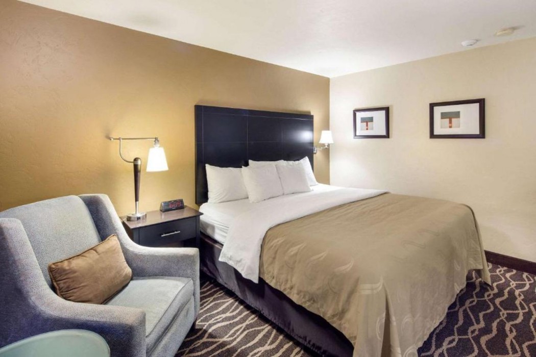 Quality Inn Moses Lake, WA 16/34