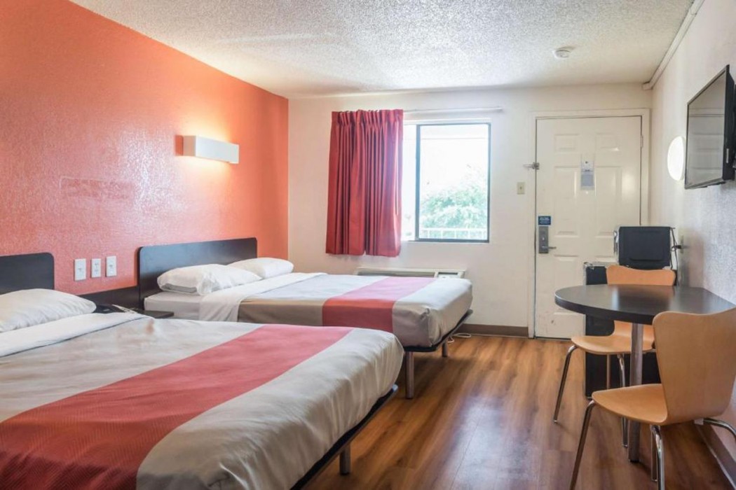 Motel6 Mesquite, TX - Rodeo - Convention Ctr 15/39