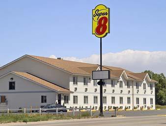 Super 8 Sheridan 1/24