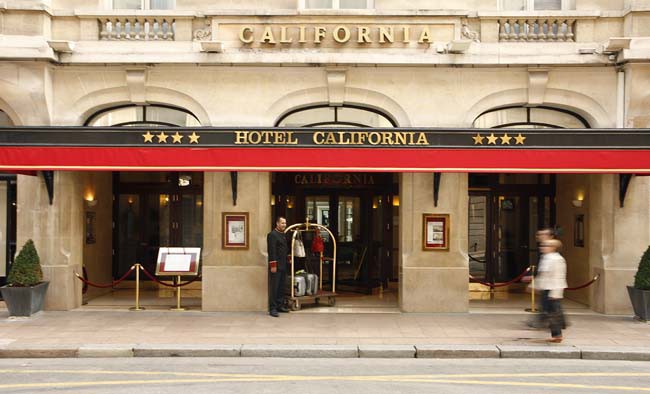ホテル・カリフォルニア・シャンゼリゼ 写真1