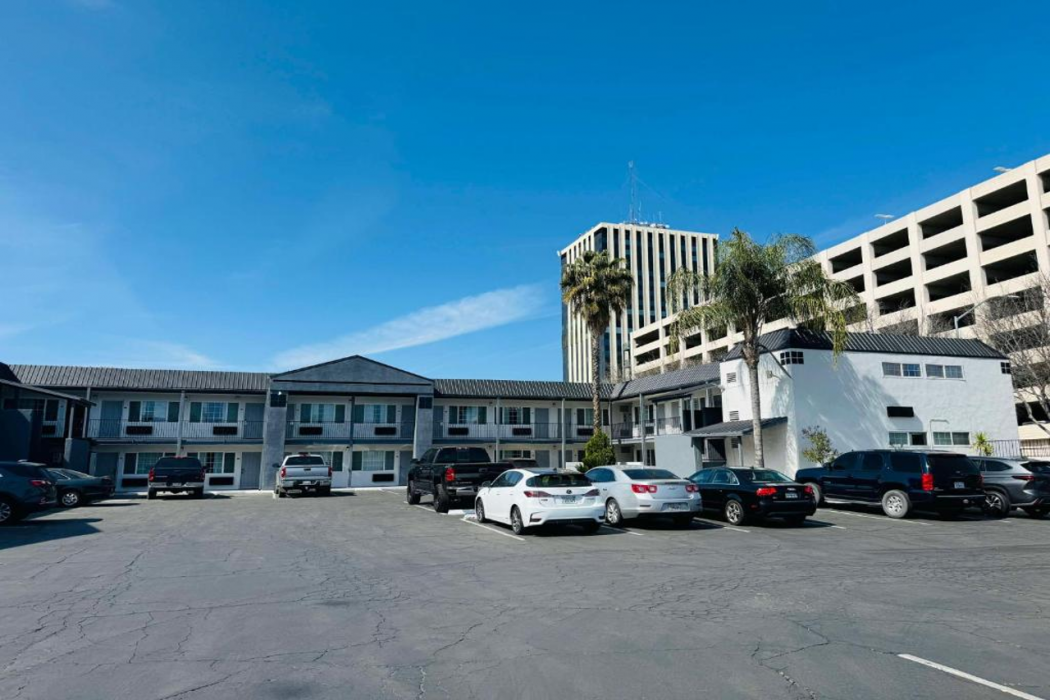 SureStay by Best Western Fresno Central 1/54