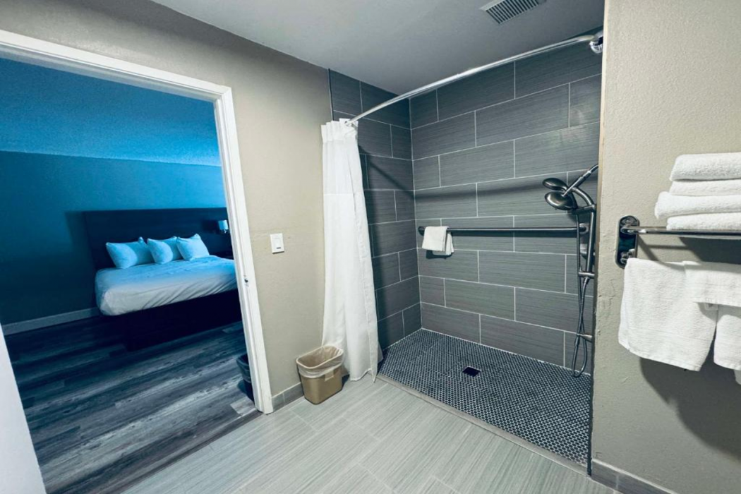 SureStay by Best Western Fresno Central 17/54