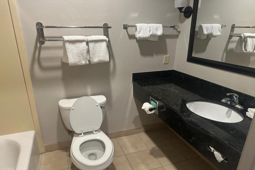 Red Roof Inn La Porte 12/28