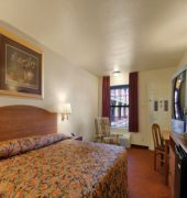 Econo Lodge Inn Suites Laredo 3/16