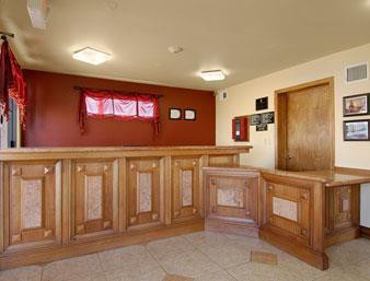 Econo Lodge Inn Suites Laredo 2/16