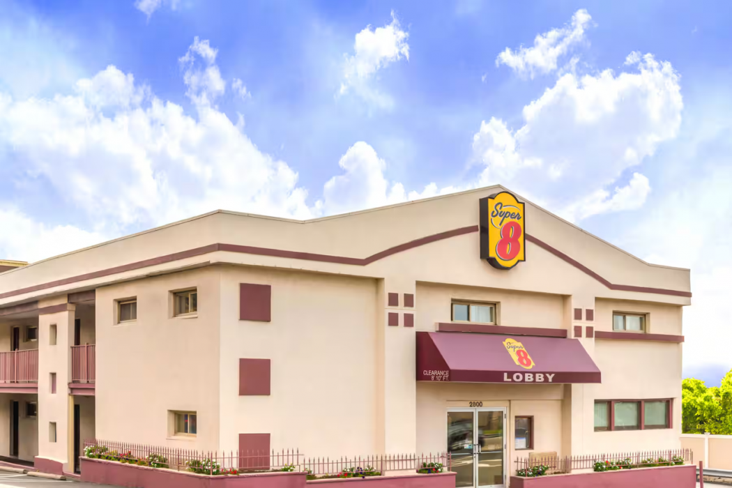 Super 8 by Wyndham North Bergen NJ/NYC Area 1/20